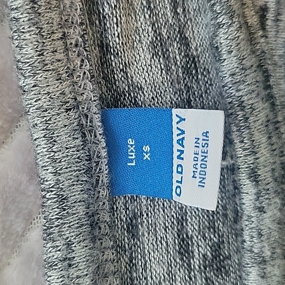 Old Navy Cozy Long Sleeve Tee - Picture 3 of 4